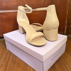Madden Girl women’s nude Winnii chunky heels